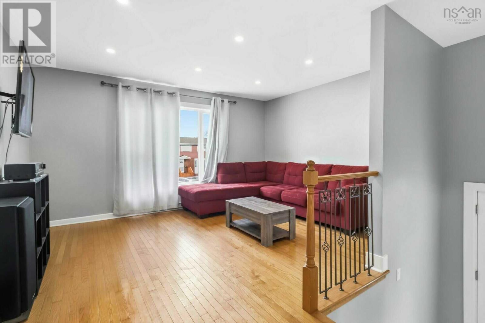 Property 2 of 20 of 52 Shrewsbury Road