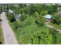 16 Hillside Dr, Sault Ste  Marie, ON P6C3W3 Photo 10