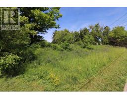 16 Hillside Dr, Sault Ste  Marie, ON P6C3W3 Photo 12