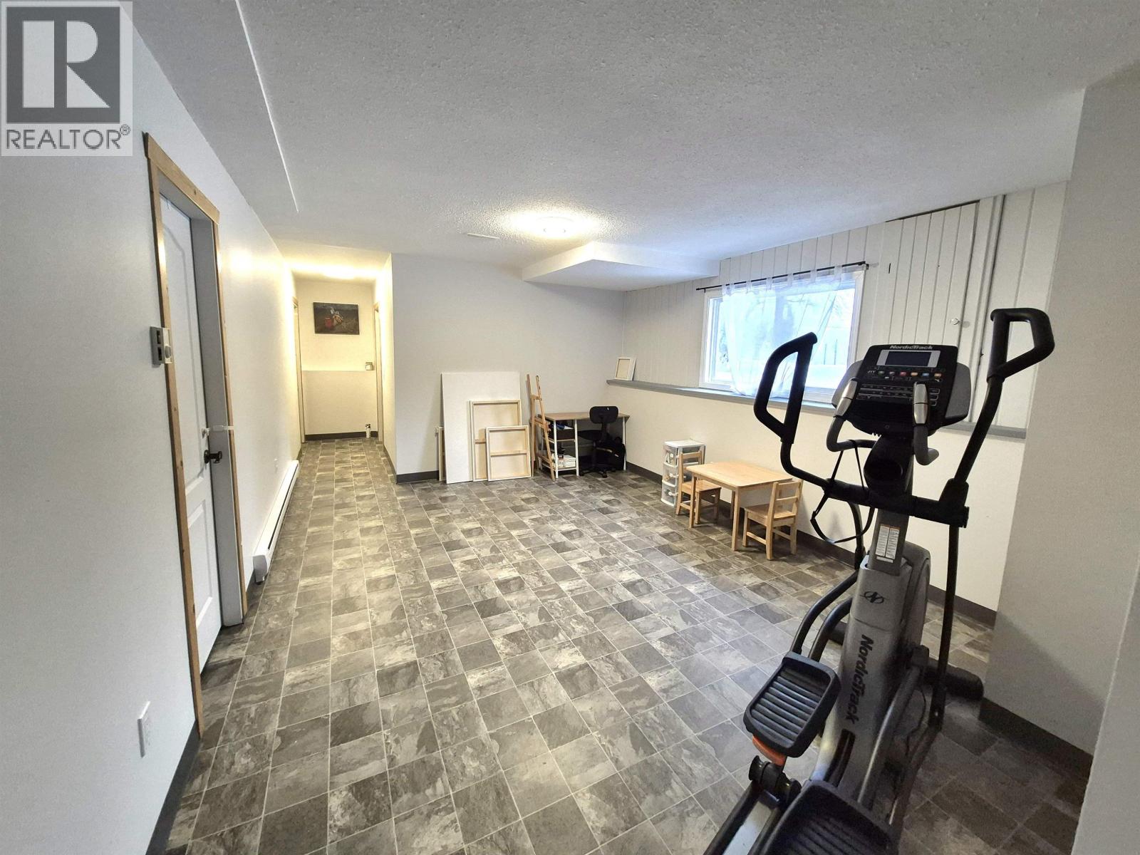 4765 CHILCOTIN CRESCENT - 26