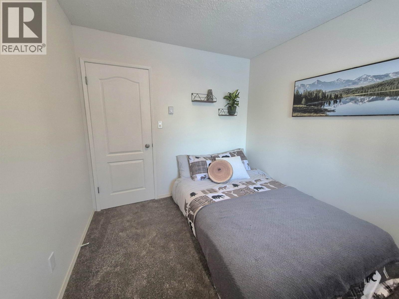 4765 CHILCOTIN CRESCENT - 15