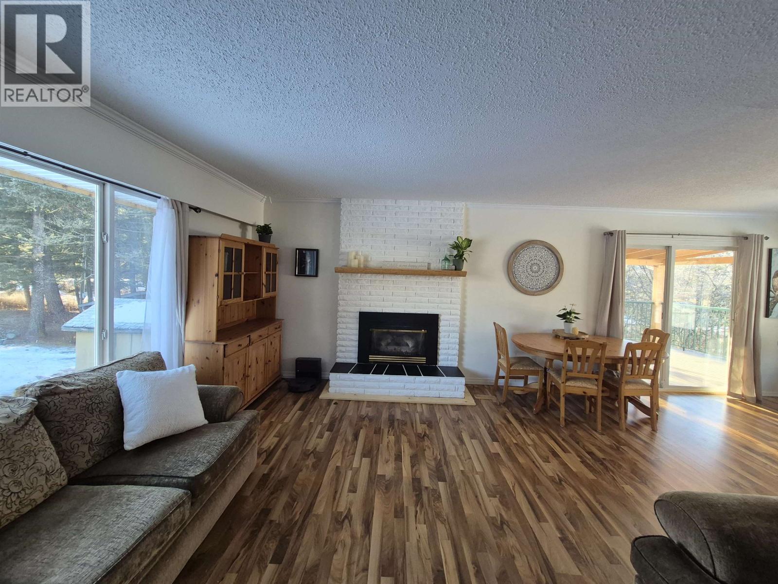 4765 CHILCOTIN CRESCENT - 6