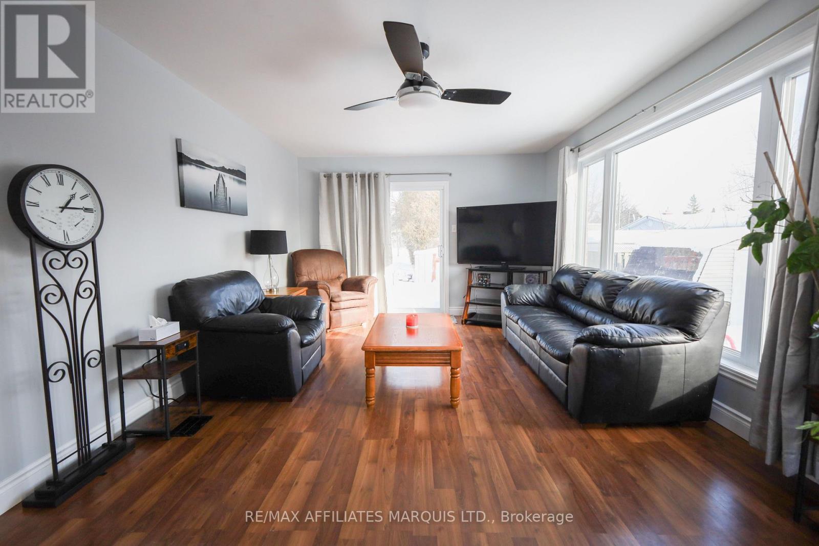 3 FRASER STREET - 5