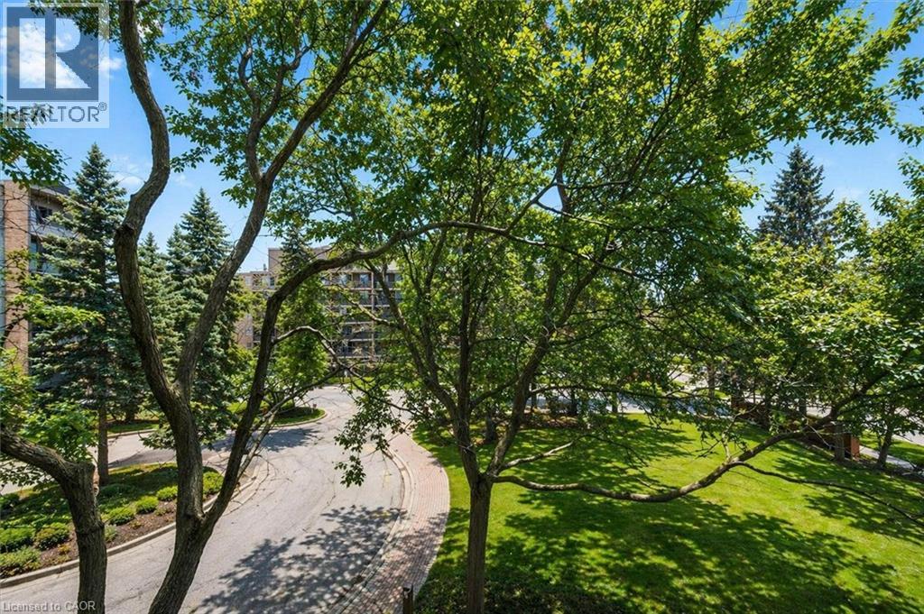 89 WESTWOOD Road Unit# 302, Guelph, Ontario, N1H7J6 — Photo 14