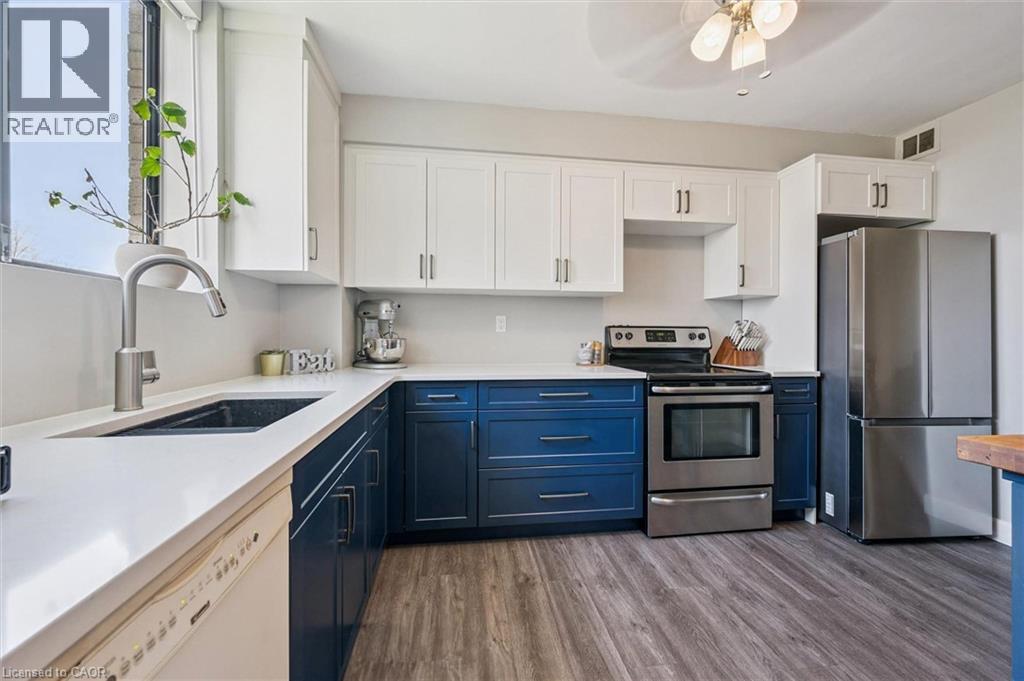 89 WESTWOOD Road Unit# 302, Guelph, Ontario, N1H7J6 — Photo 2