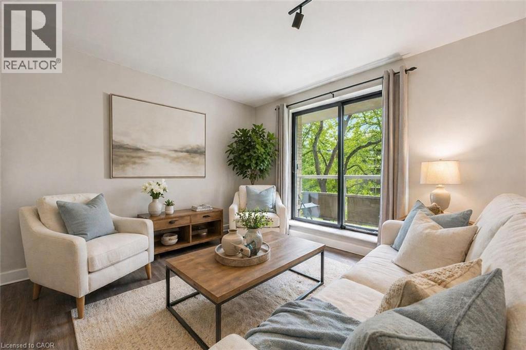 89 WESTWOOD Road Unit# 302, Guelph, Ontario, N1H7J6 — Photo 6