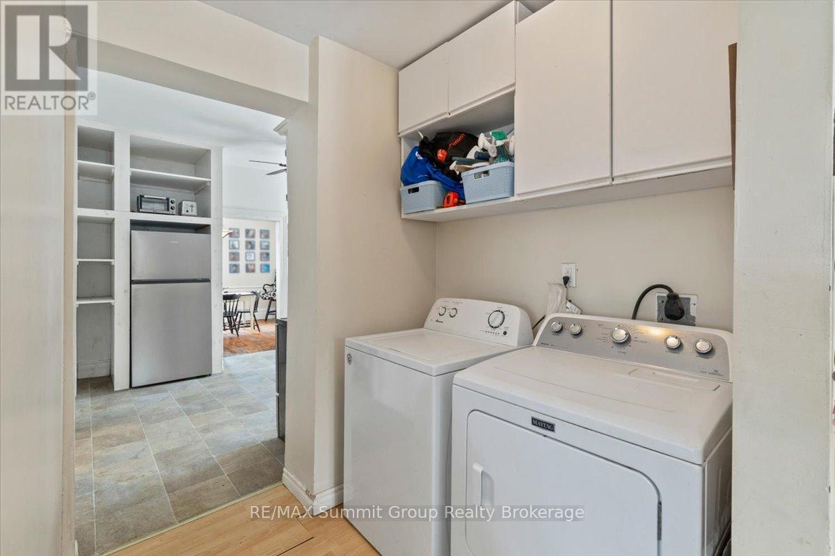 13 COLLINGWOOD STREET - 16