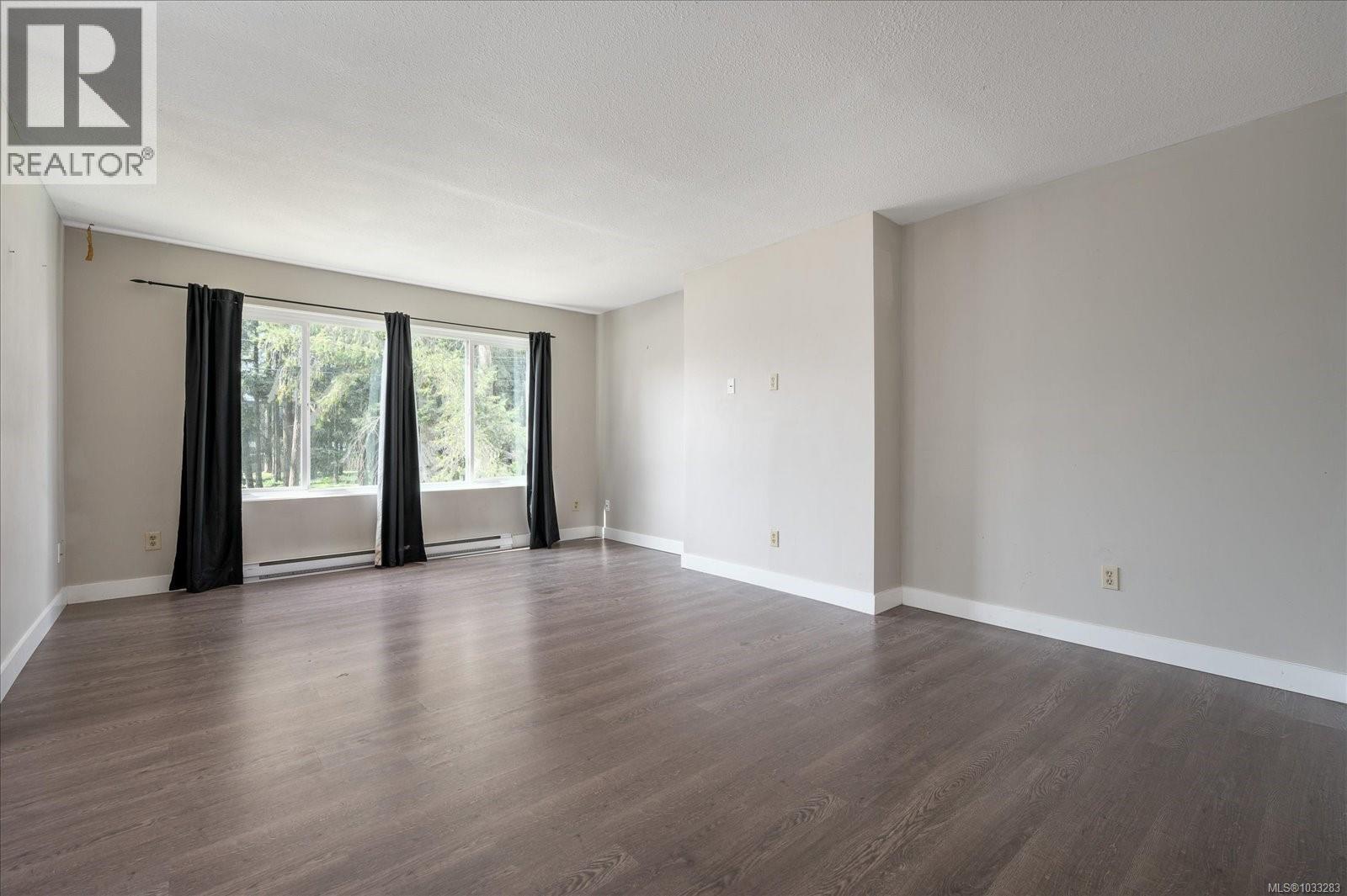 3677 Country Club Dr - 18