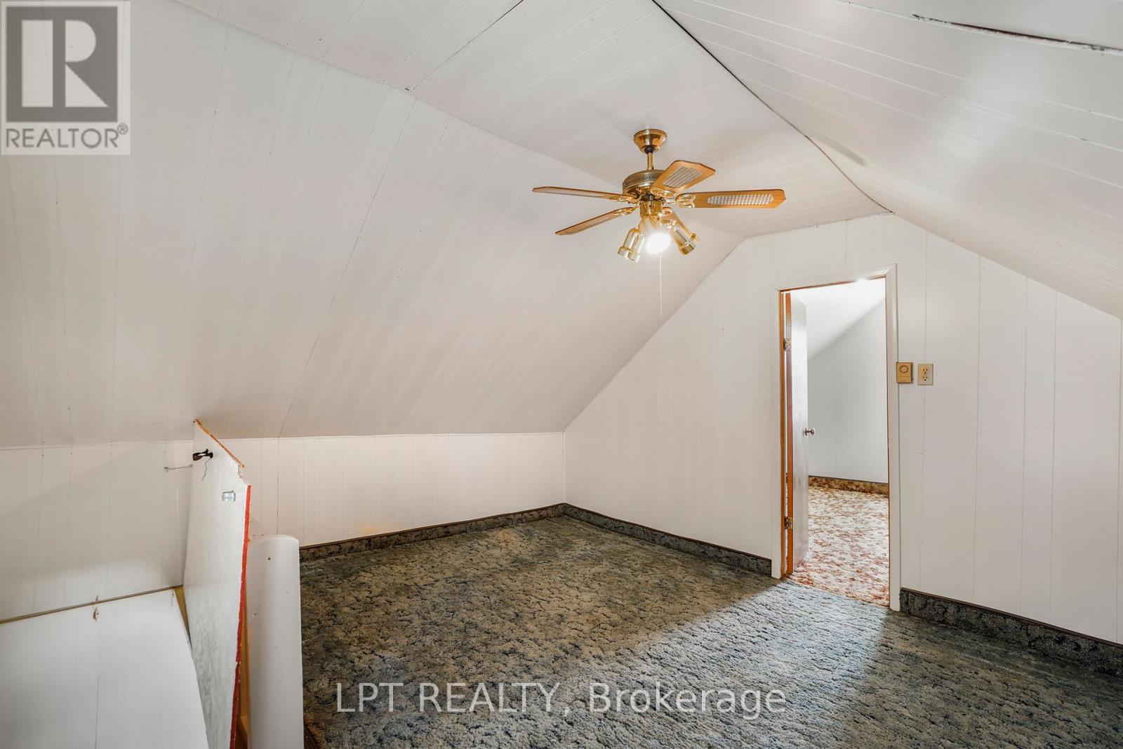 47 BERTHA STREET E — photo 18