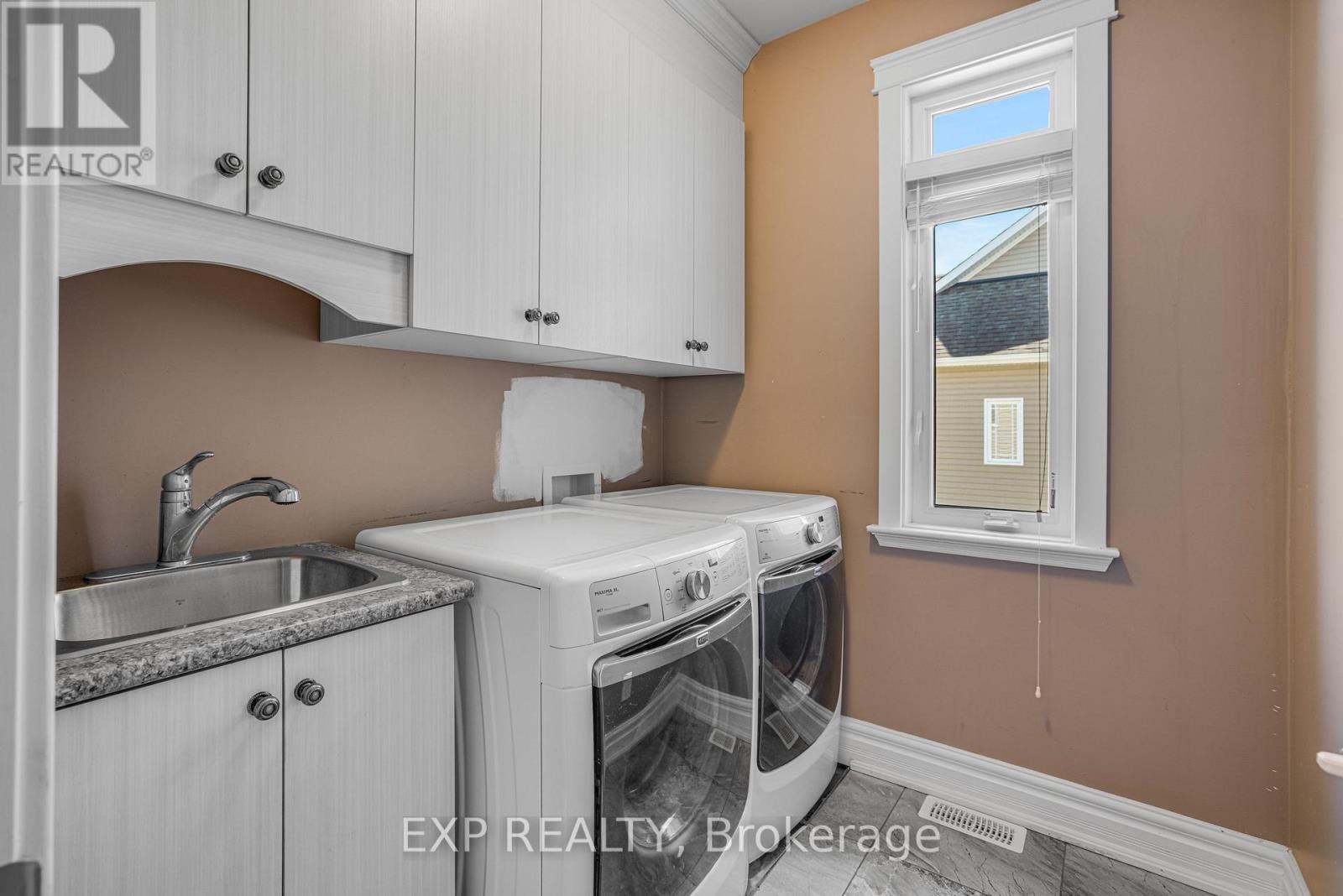 47 BEAVER LANE - 25