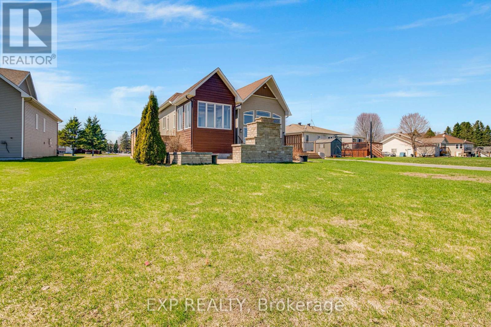 47 BEAVER LANE - 36
