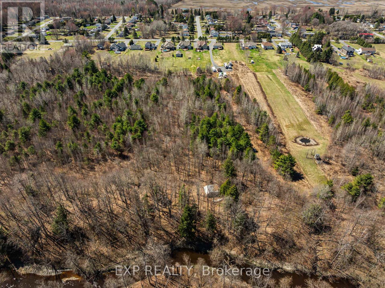 47 BEAVER LANE - 40