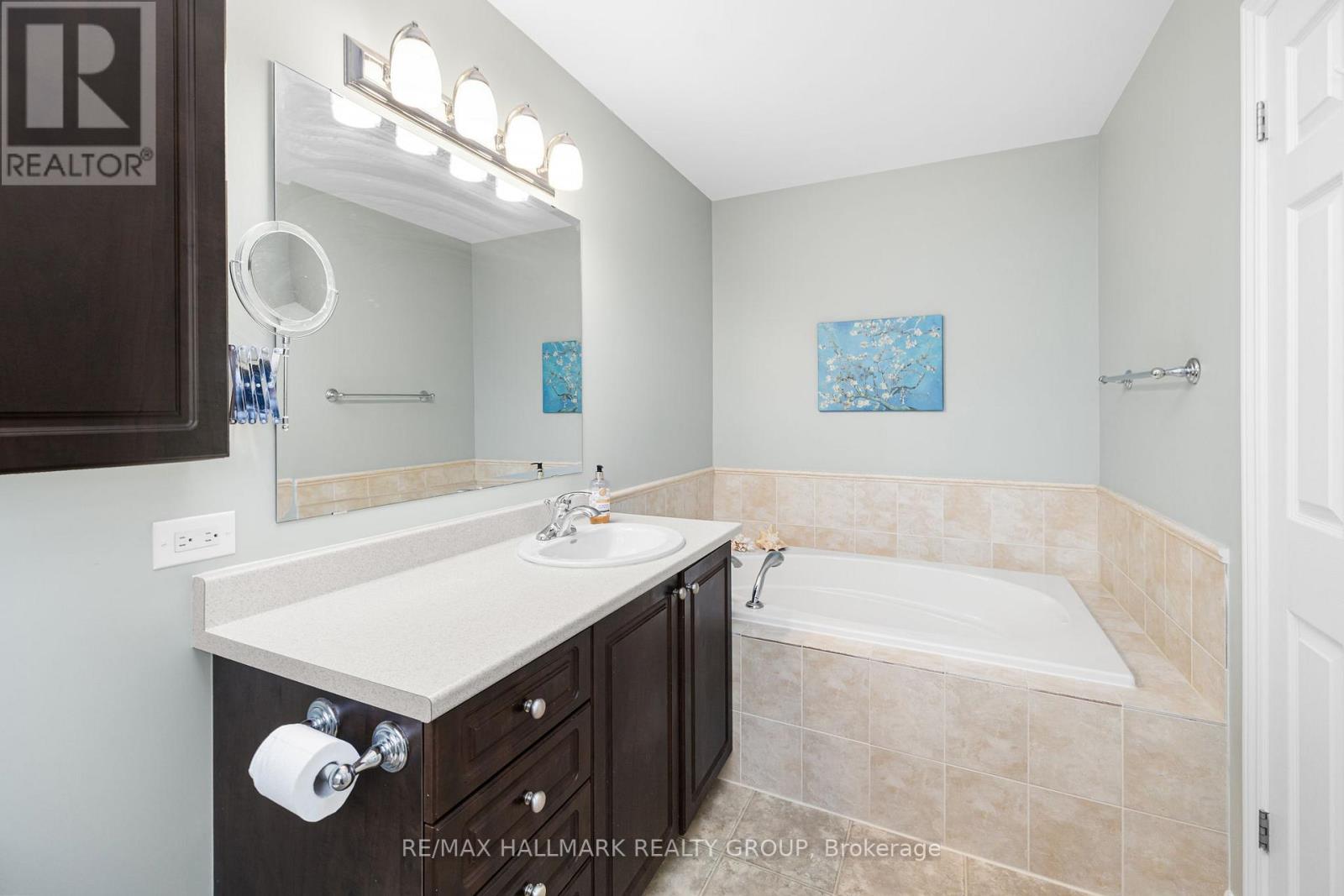 548 LANGELIER AVENUE — photo 23