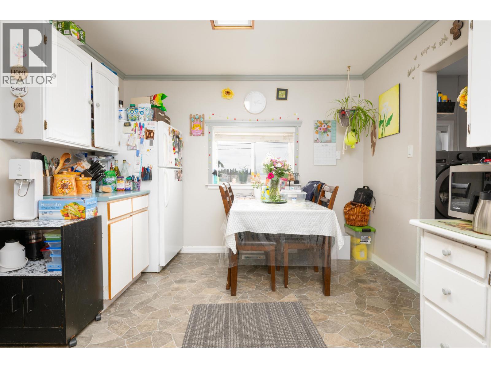 Photo 10 of 22 — 3610 S BLACKBURN ROAD · Prince George, BC