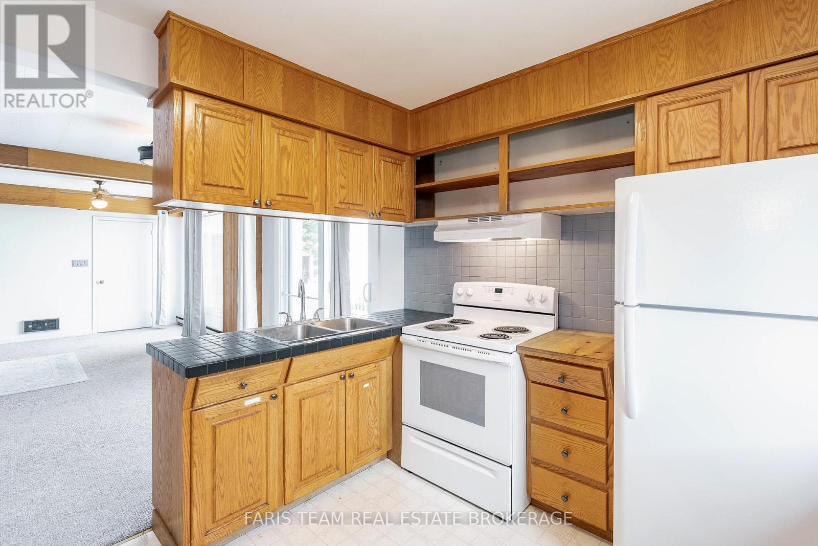 346 LAFONTAINE ROAD W - photo 5