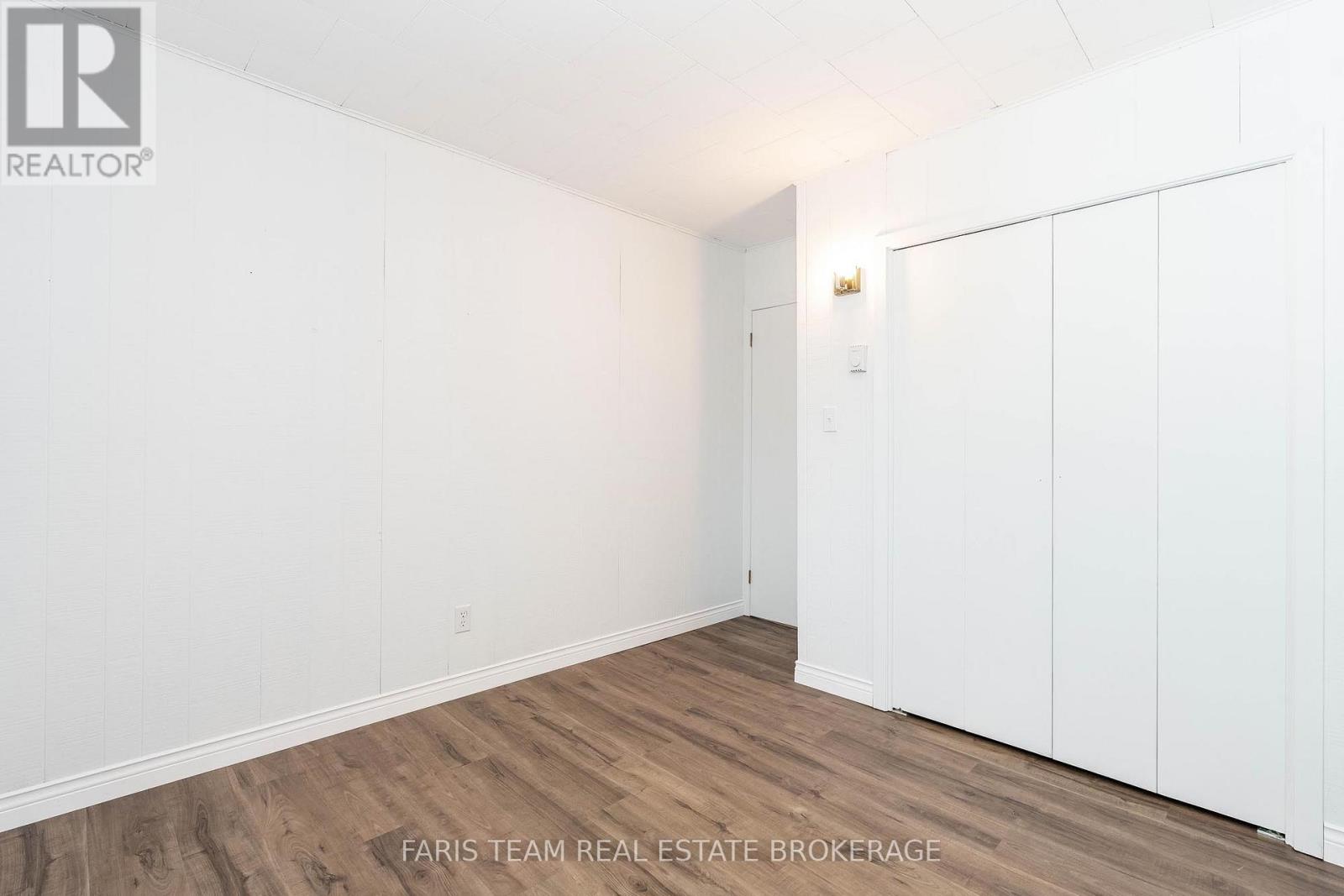 346 LAFONTAINE ROAD W — photo 26