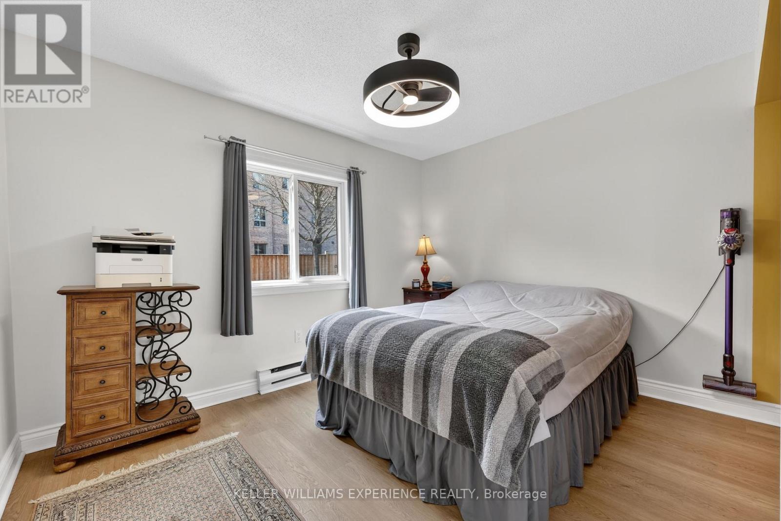 C4 - 183 EDGEHILL DRIVE — photo 19