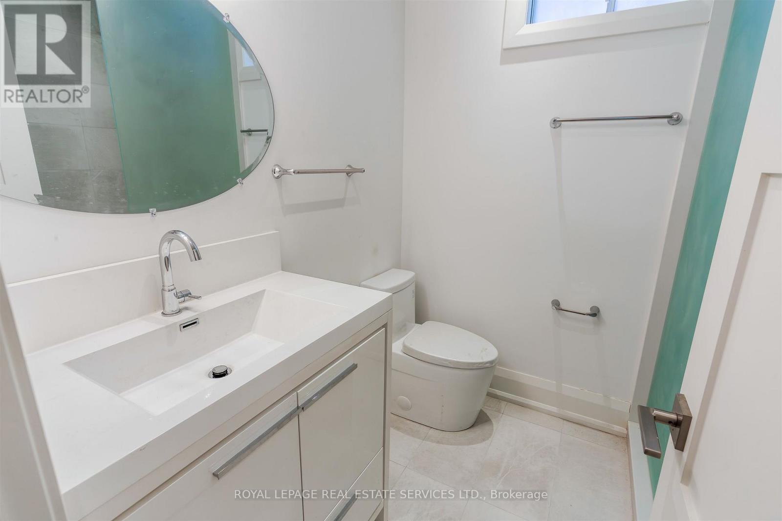 26 BISHOP STREET - 34