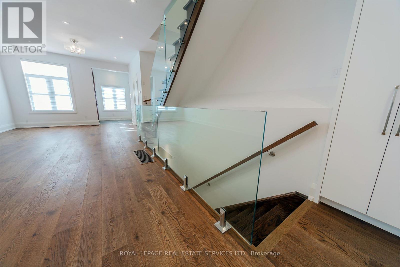 26 BISHOP STREET - 28