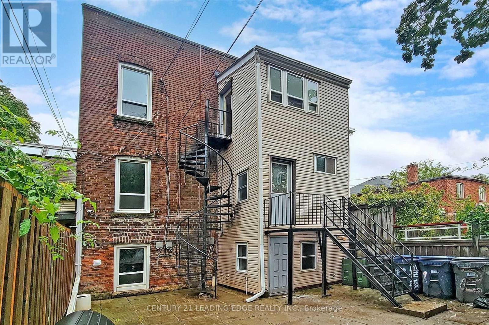 233 BORDEN STREET - 27