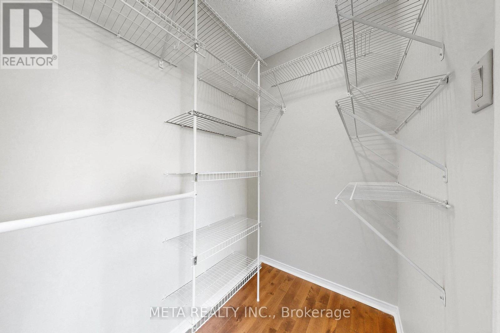 74 MCSWEENEY CRESCENT — photo 34