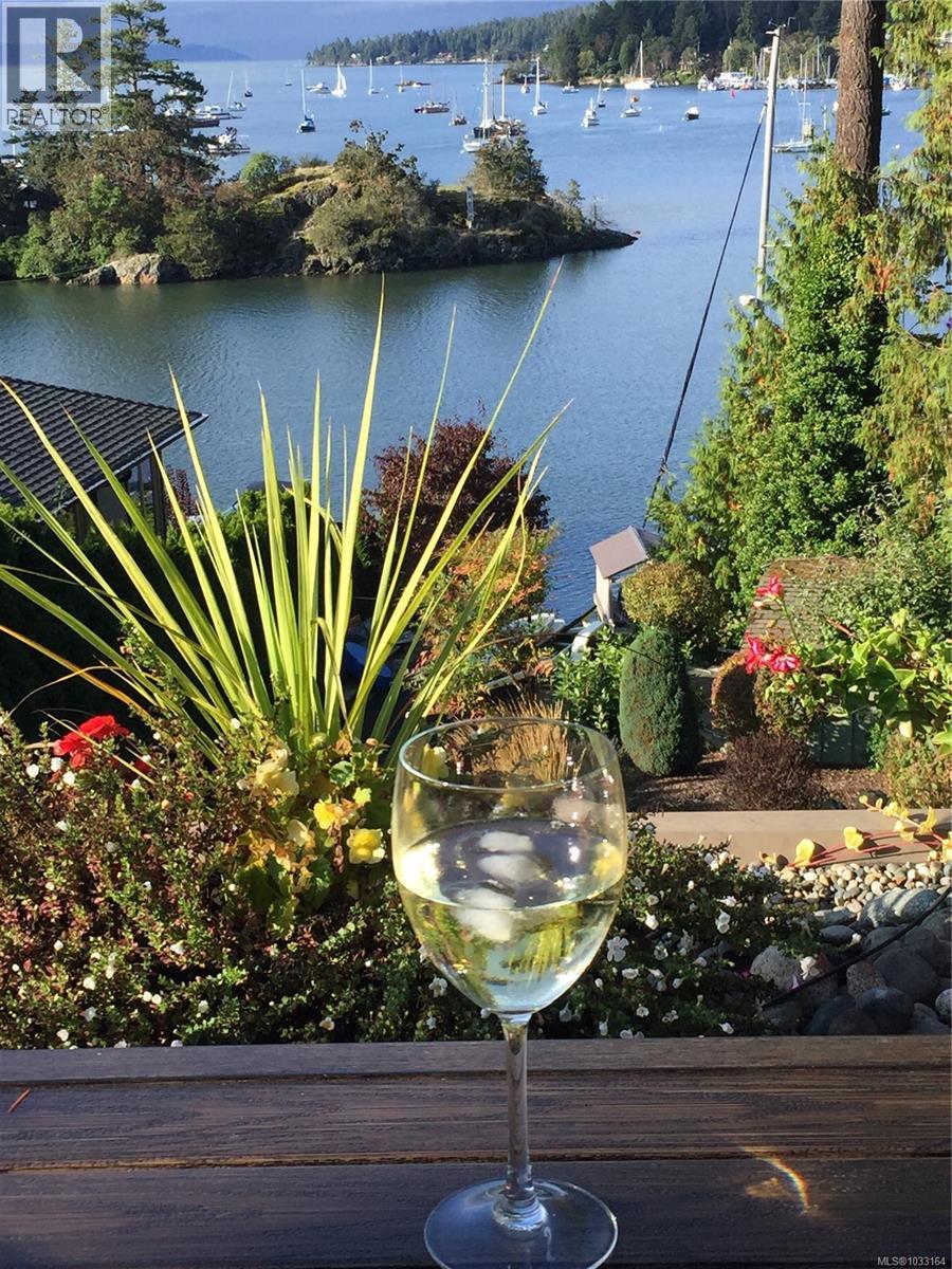  786 Sea Drive, Central Saanich