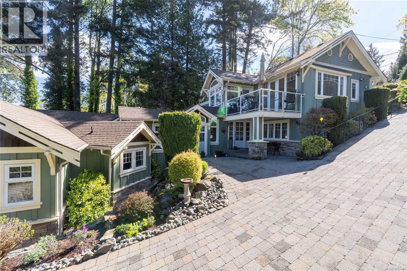  786 Sea Drive, Central Saanich