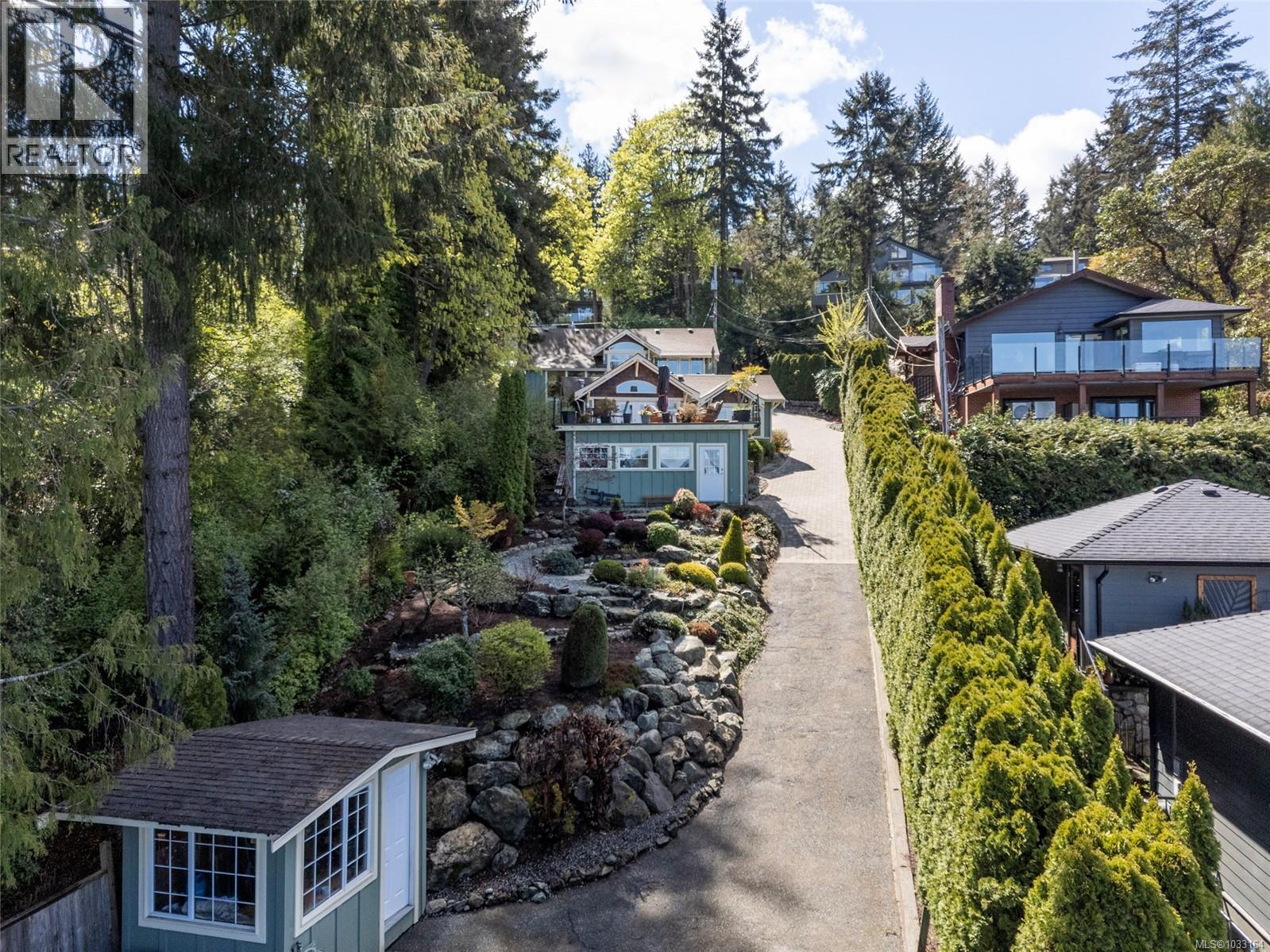  786 Sea Drive, Central Saanich