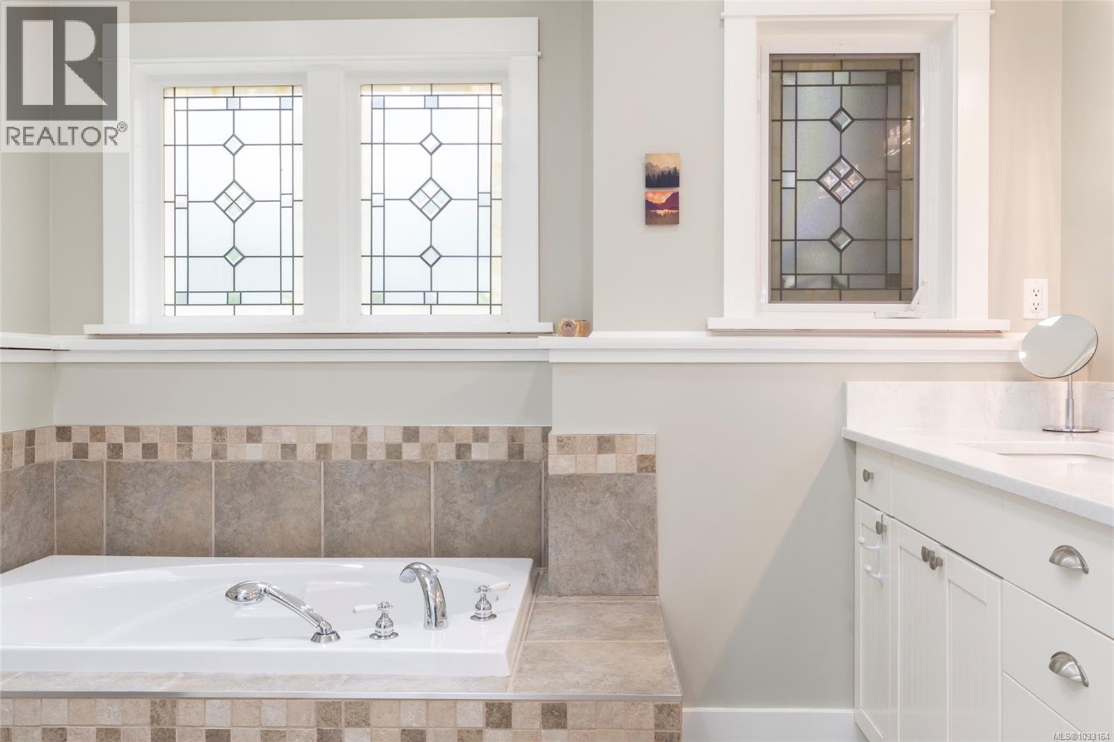  786 Sea Drive, Central Saanich