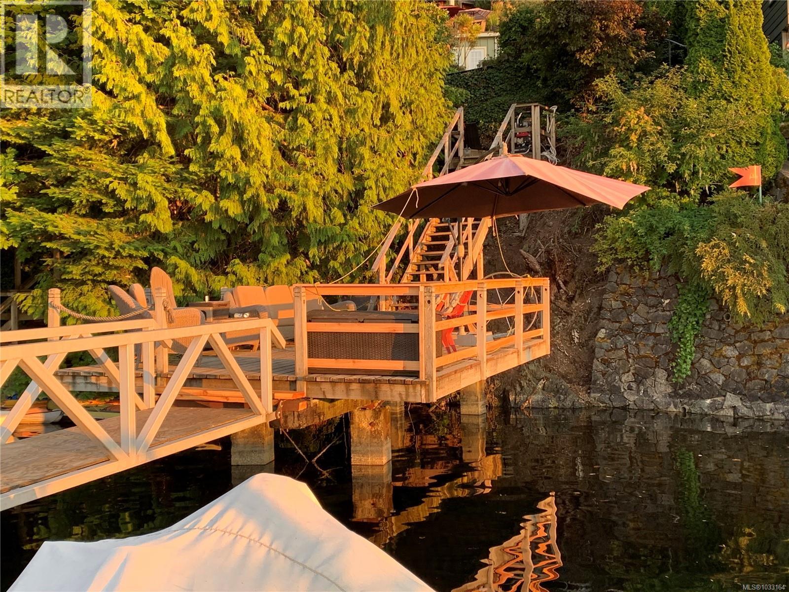  786 Sea Drive, Central Saanich