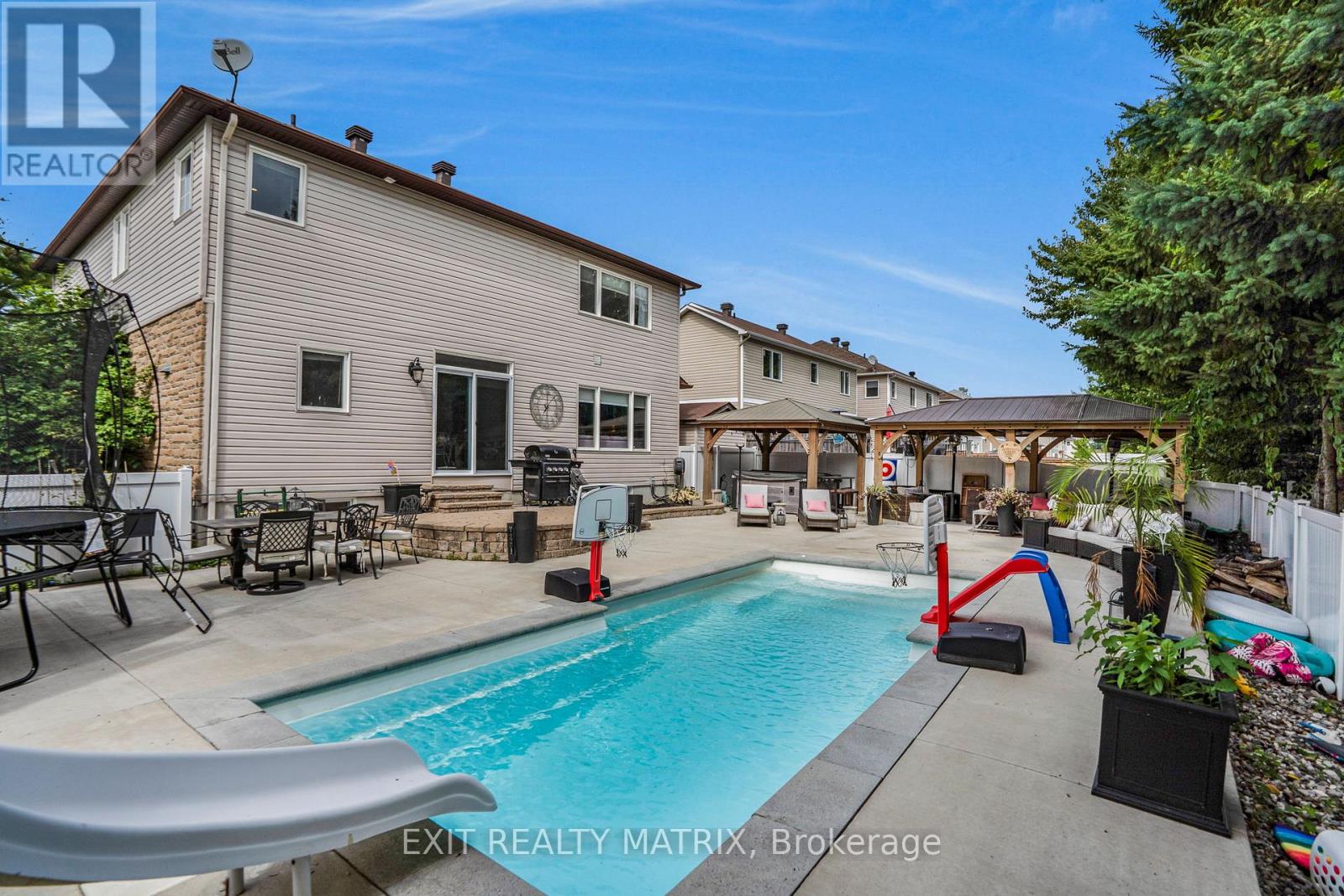 116 LAMADELEINE BOULEVARD — photo 35