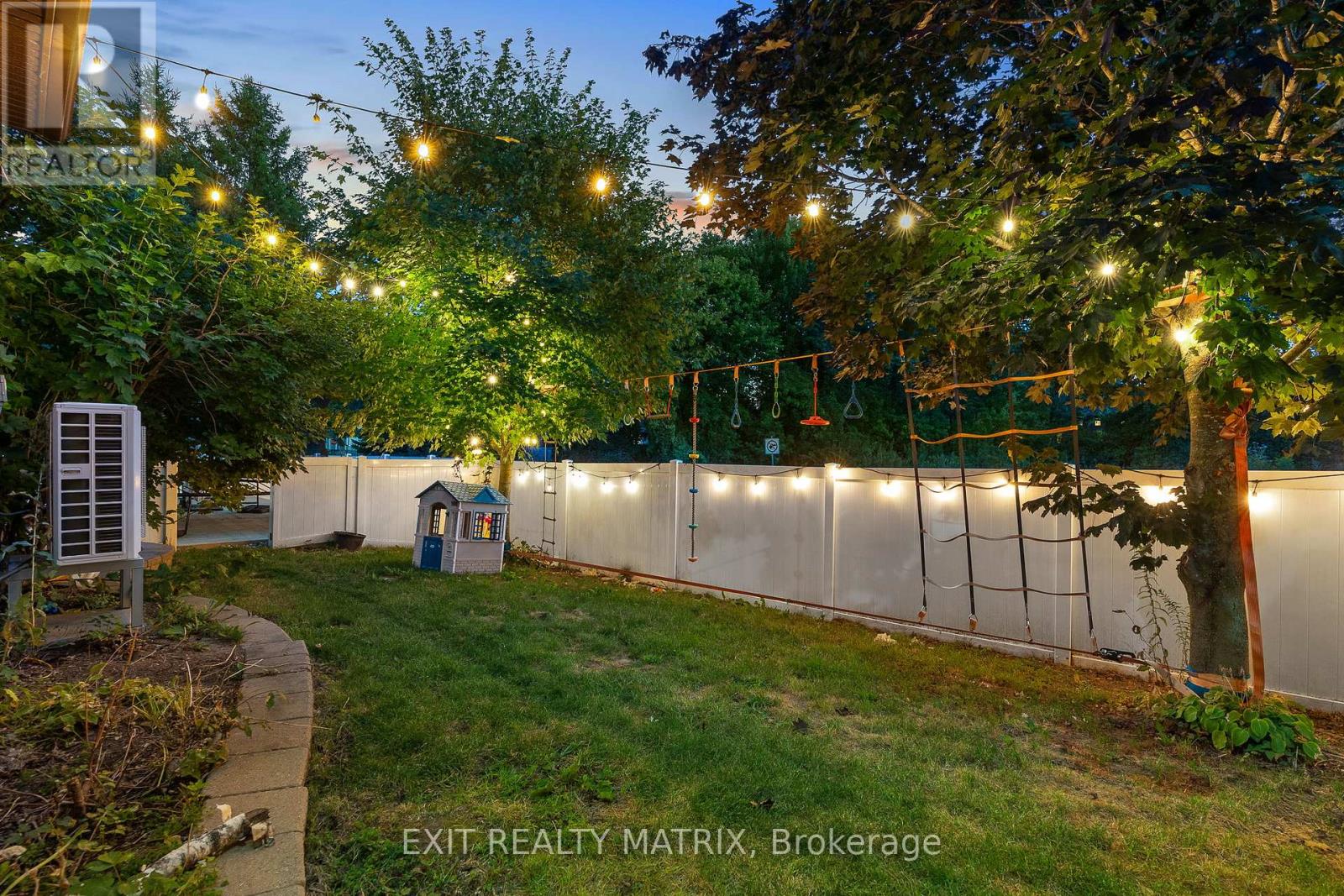 116 LAMADELEINE BOULEVARD — photo 41