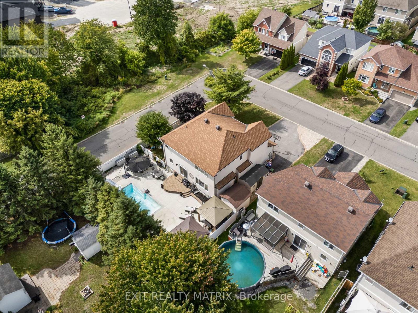 116 LAMADELEINE BOULEVARD — photo 47