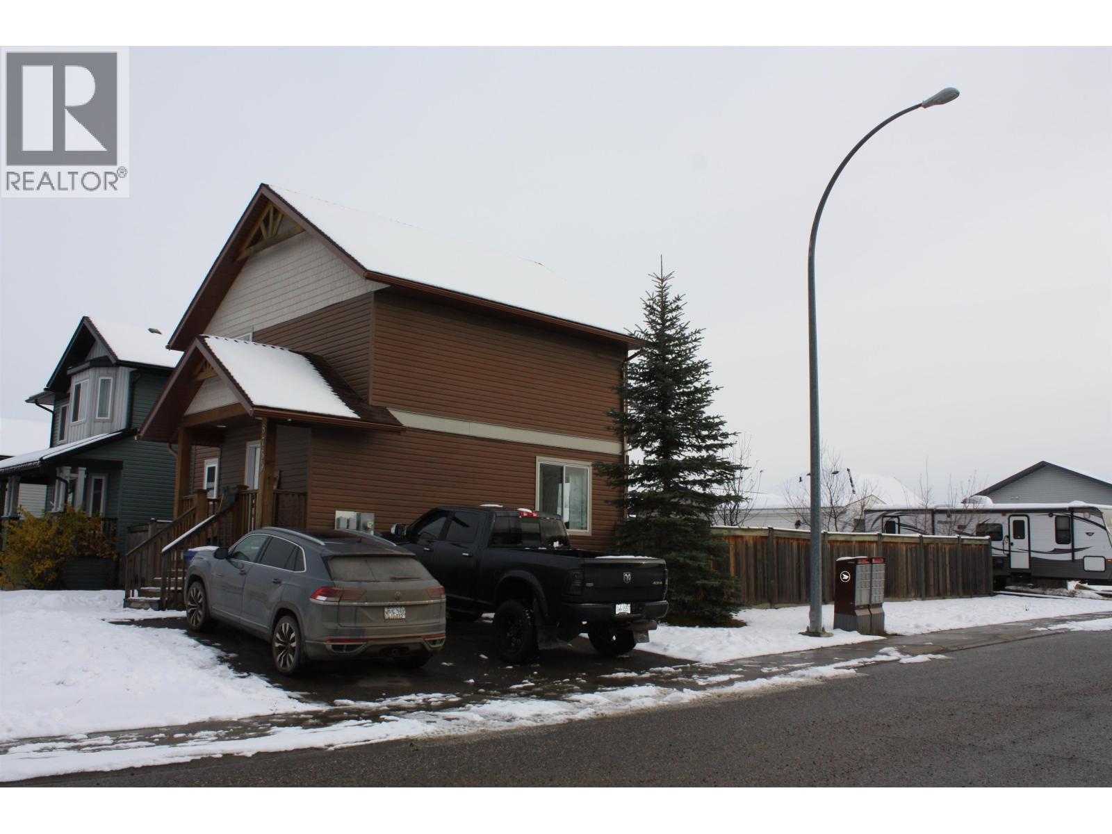 8739 113 AVENUE, Fort St. John