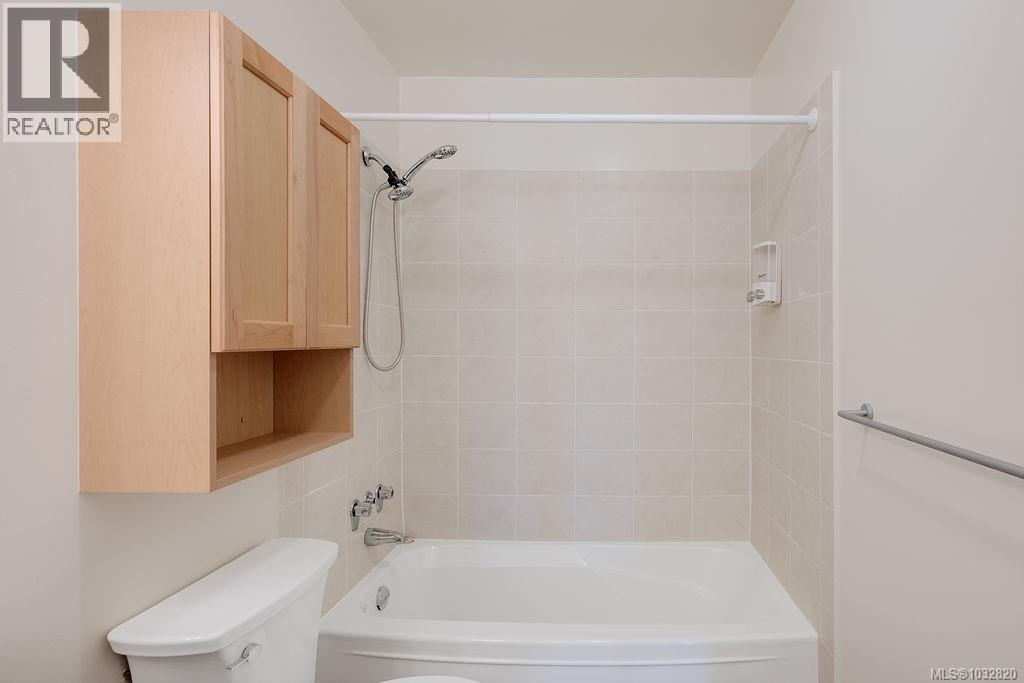 #402 3274 Glasgow Ave - 20