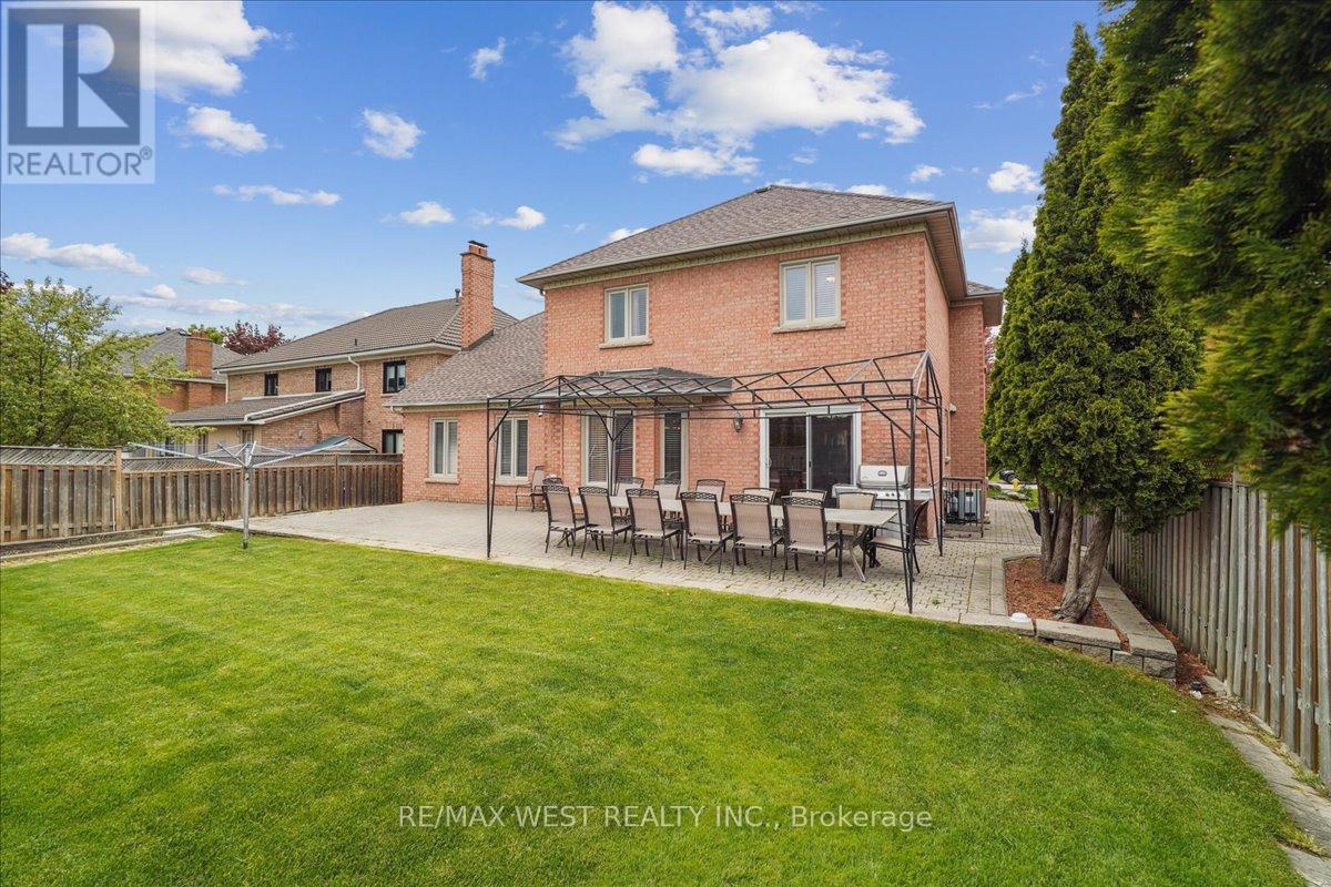 15 BROWNLEE AVENUE — photo 27