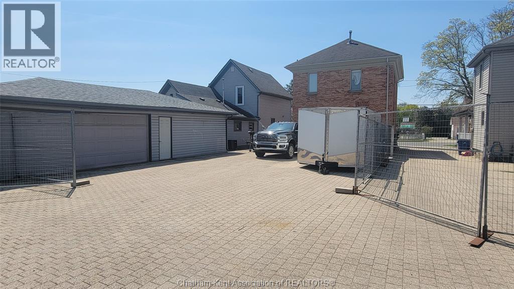 257 ST. CLAIR STREET — photo 23