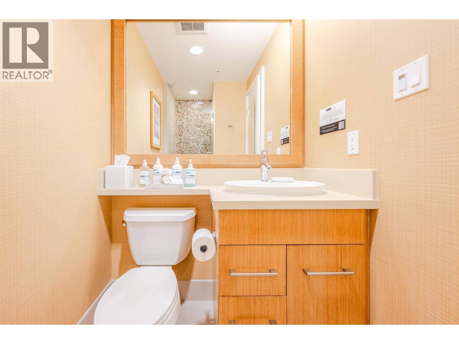 #332 15 Park Place Unit# 332 - 28