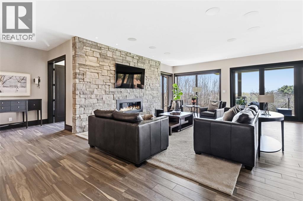 10231 MELROSE DRIVE, Komoka, Ontario, N0L1R0 — Photo 17