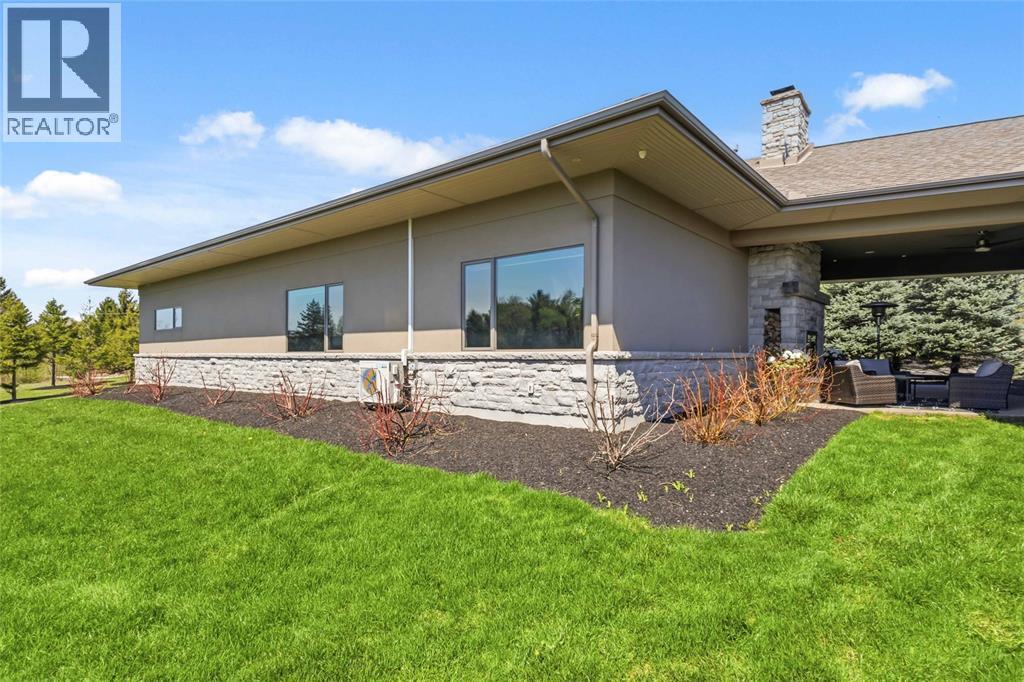 10231 MELROSE DRIVE, Komoka, Ontario, N0L1R0 — Photo 46