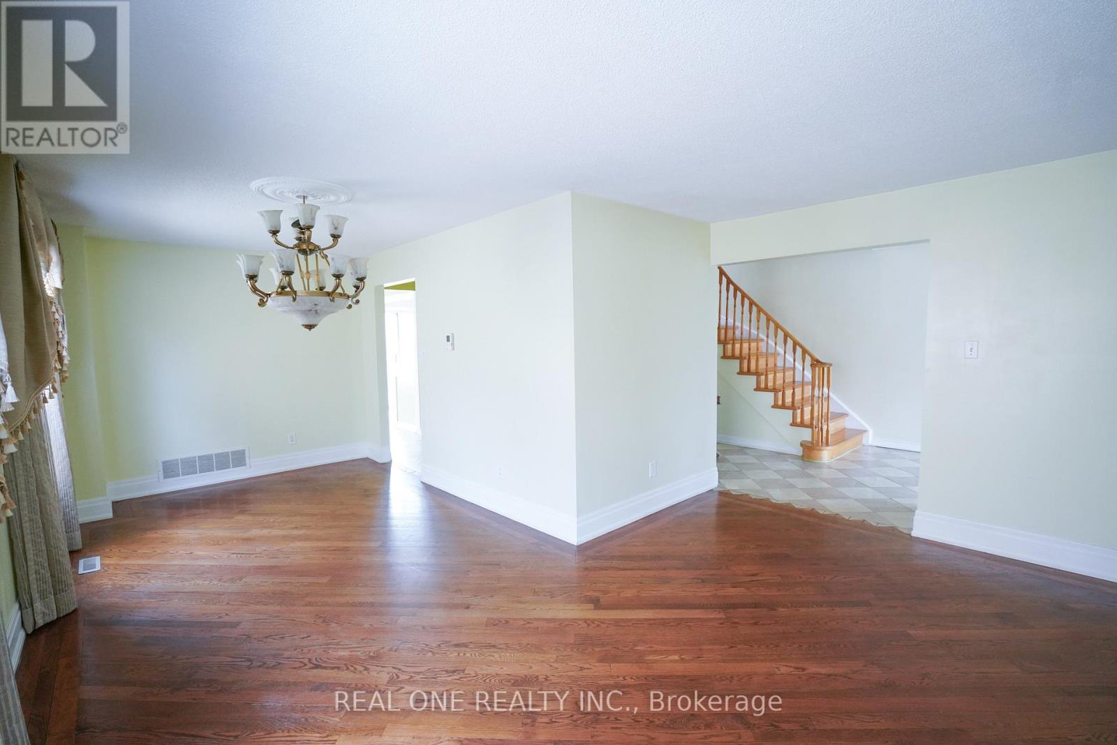 476 BUD GREGORY BOULEVARD — photo 9