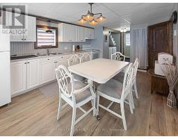 Loft - 135 Queen Street, Mattice Val Cote, ON P0L1T0 Photo 7