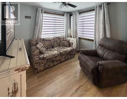 135 Queen Street, Mattice Val Cote, ON P0L1T0 Photo 9