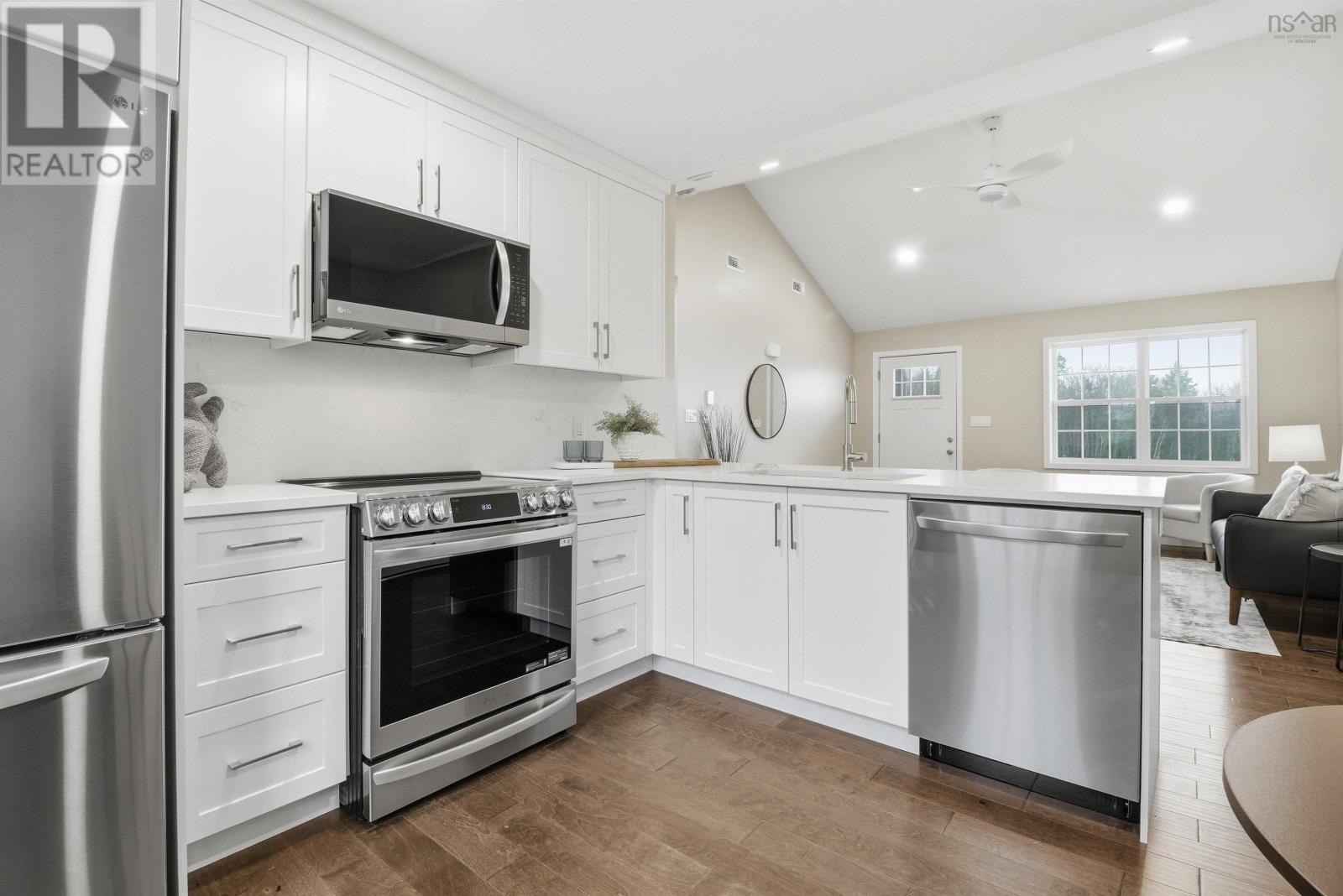 Property 12 of 38 of 7 Lions Club Road