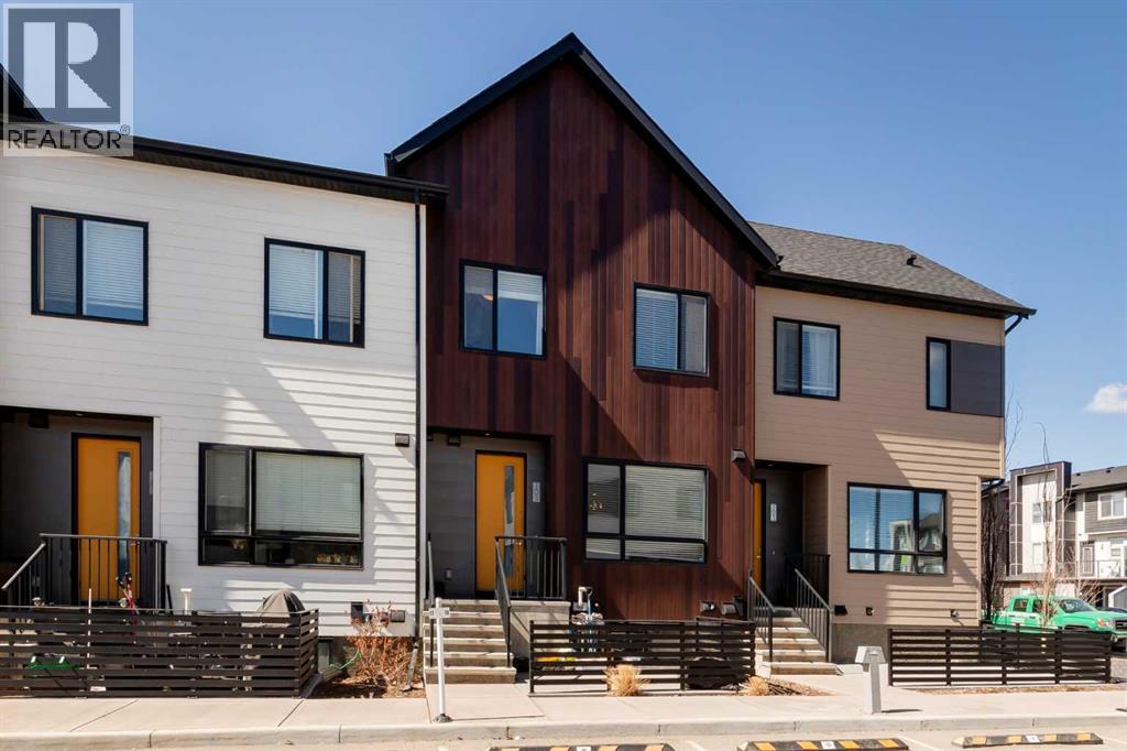 105 REDSTONE CRESCENT NE - 26