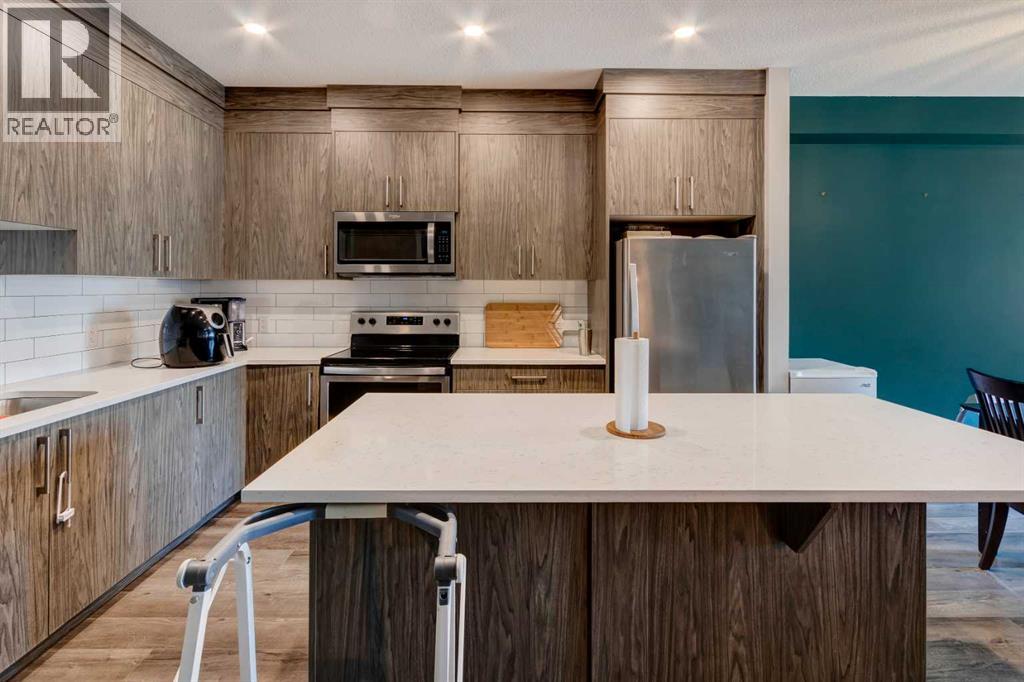 105 REDSTONE CRESCENT NE - 5