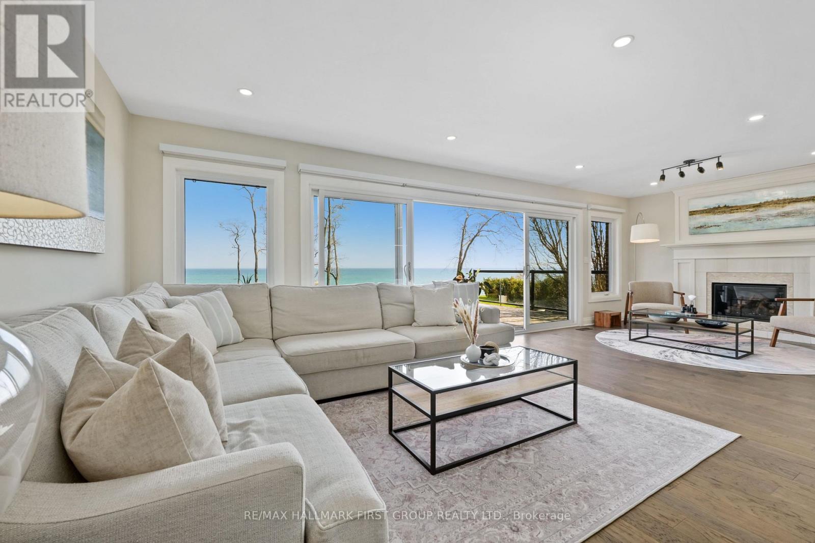 75 EAST HOUSE CRESCENT - 10