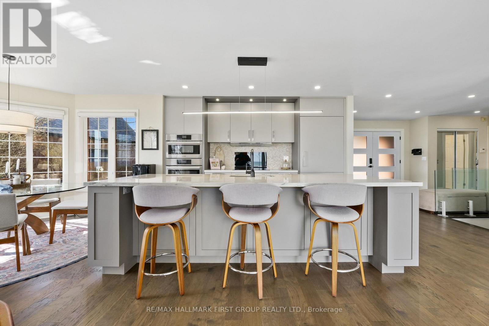 75 EAST HOUSE CRESCENT - 14
