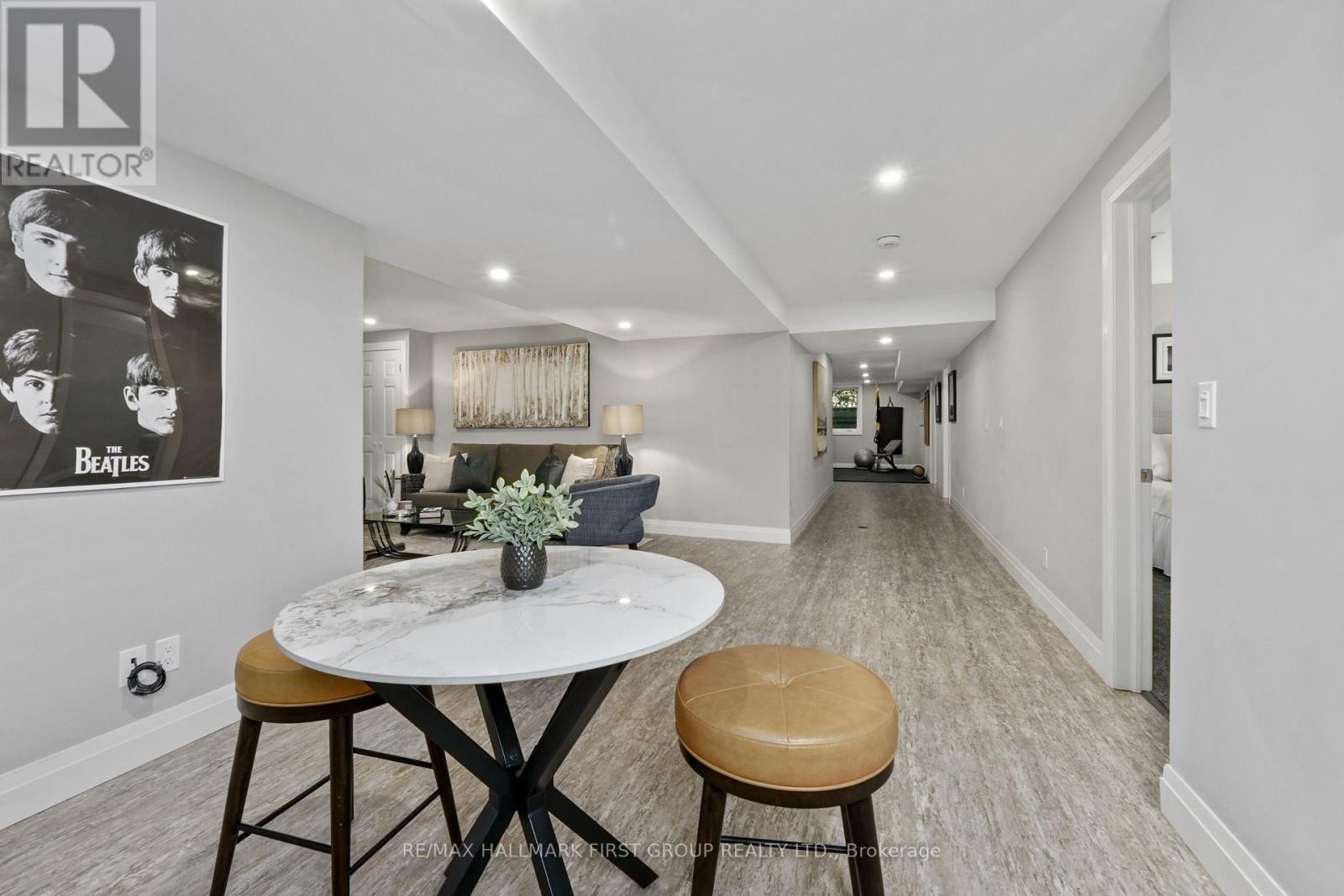 75 EAST HOUSE CRESCENT - 31