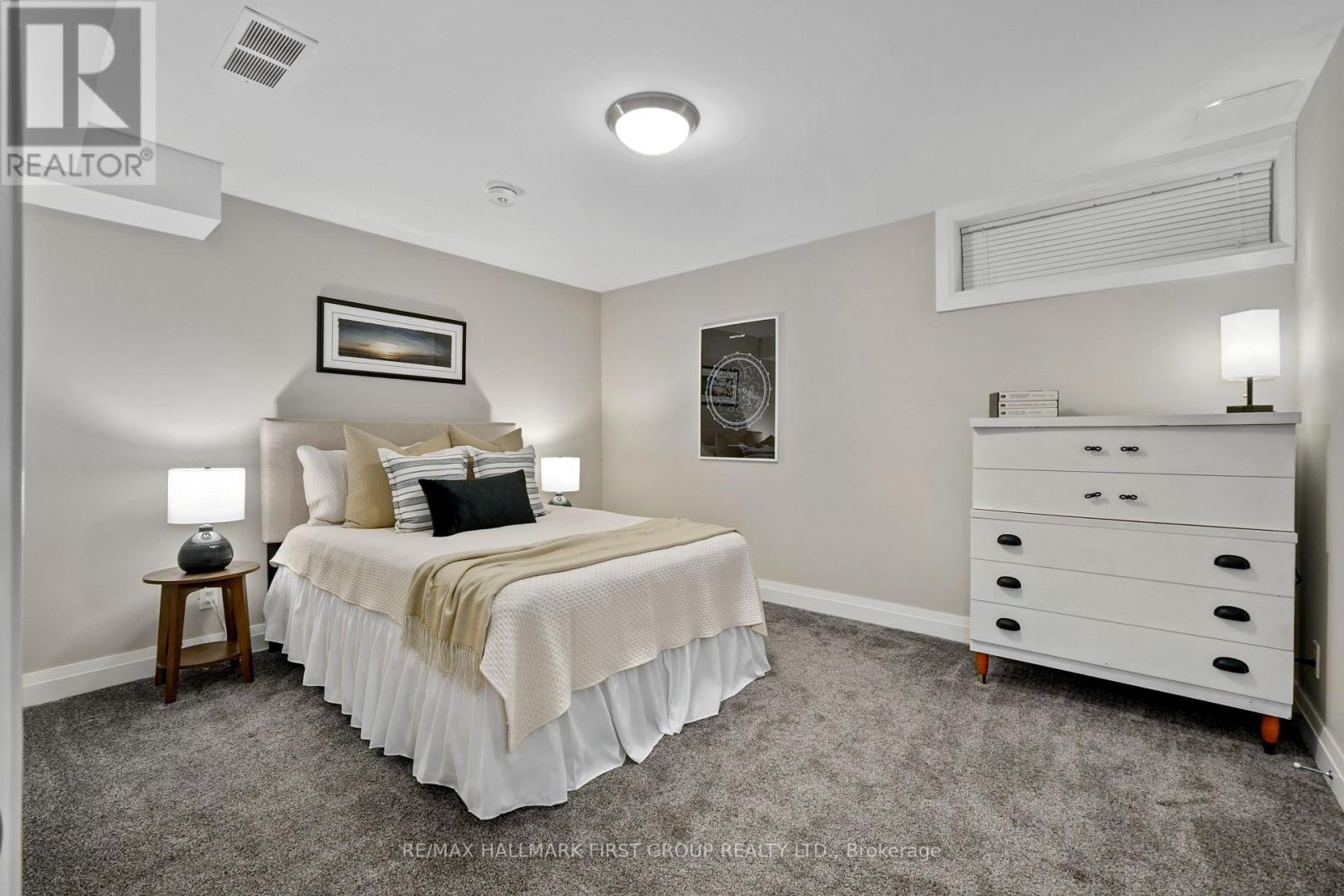 75 EAST HOUSE CRESCENT - 32